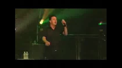 Papa Roach - Blood Brothers Live 