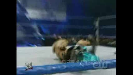 Smackdown 08/01/08 Michelle Mccool Vs. Layla 