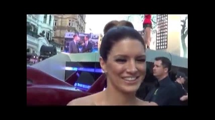 Звездата Джина Карано на премиерата на филма си Бързи и Яростни 6 (2013)