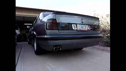 звук от Bmw e34 540i V8 