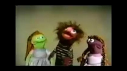 Manamana (mahna Mahna) - Sesame Street