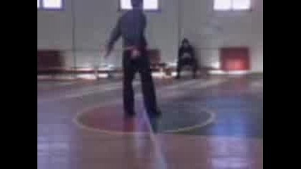 ludak nemoi da olu4i topka za woleybow