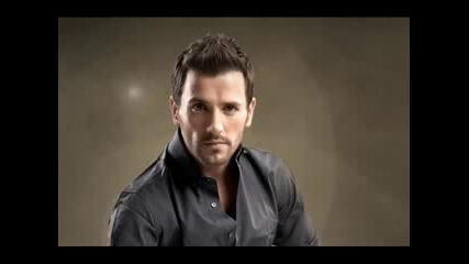 nikos vertis mia esei kai mia egw