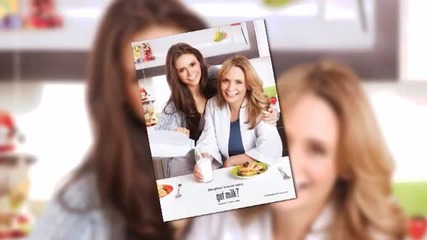 Нина Добрев и майка й - Фотосесия за Got Milk?: Like Her, Like Me (2012)