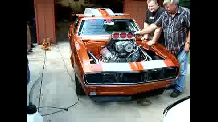 Какво Camaro само 