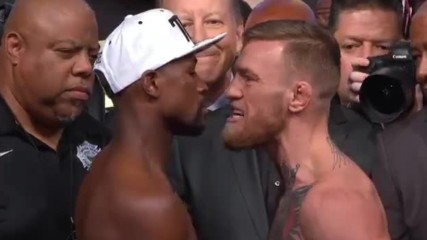 Mayweather vs Mcgregor Official Weigh-in 25-26.08.2017 г.