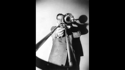 Smoke Gets in Your Eyes - Glenn Miller