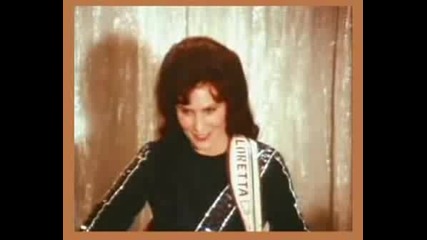 Loretta Lynn - Wine Women And Song