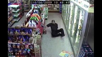 Този малко се е напил.. 