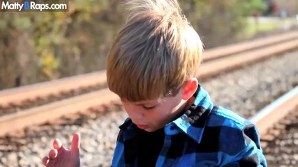 7 годишно момче рапира на Ke$ha - We R Who We R (cover Remix) Mattybraps 