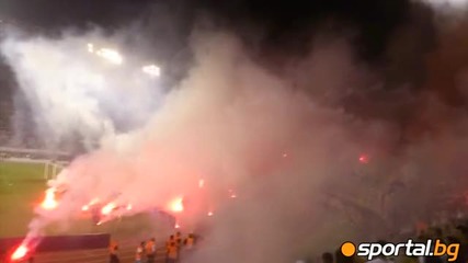 Страхотни ултраси на дербито на Хърватия Хайдук - Динамо (загреб) 1-1