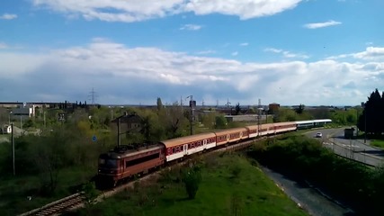 "Корона експрес" с БВ 4652 и 44063 начело