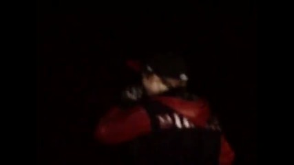 Джъстин Бийбър пее Look At Me Now на Крис Браун на концерта си във Израел на 14.04.2011