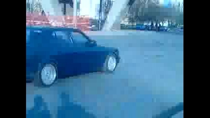 Леко връткане на бмв M5 в София