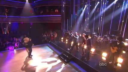 Justin Bieber Perfoming _fa La La_ At Dancing with the stars. 2011