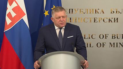 Радев и Фицо за санкциите срещу Русия: Националният интерес трябва да бъде защитен