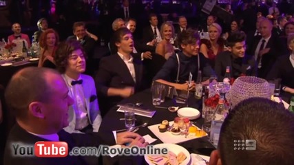 One Direction - Rove Mcmanus разговаря с тях на Logie Awards 2012