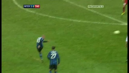Inter Milan v Twente Sky Highlights - football video 24.11.10 