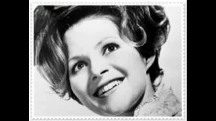 Brenda Lee - Rockin Around The Christmas Tree