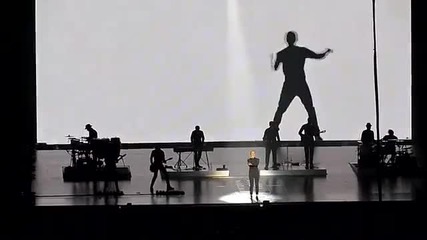 Love is found - Sade Live - World Tour - Milano - 06.05.2011
