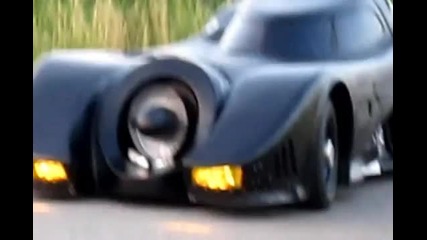 Real Batmobile в действие по улицата 