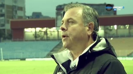 Стефан Генов скочи на съдията
