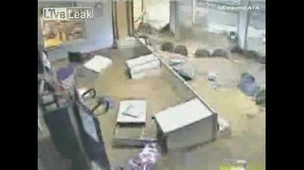 Наводнение В Офиса! 