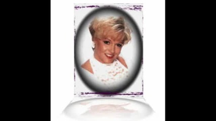 Diane Bailey Sings a Medley of Patsy Cline Songs.wmv