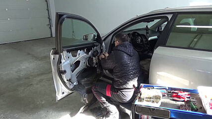 Audi A6 ремонт предна лява врата плюс бонус видео