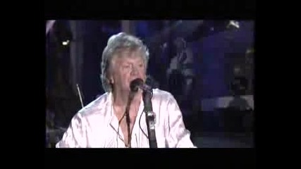 The Moody Blues - Lean On Me Tonight: Live