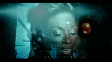 Three 6 Mafia feat. Kaleena - Shake My