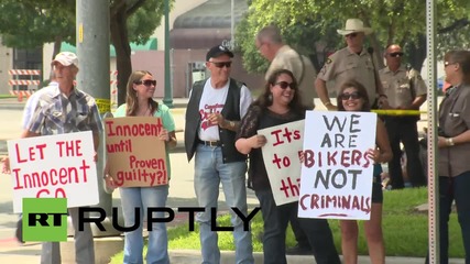 USA: Bikers protest "unlawful arrests" following deadly Twin Peaks bar fight