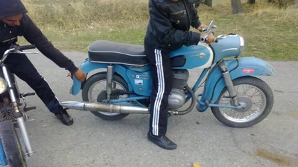 Burnout Mz 175ts 1964r. Ivan Smoka Moto Club Dragodanovo с.драгоданово