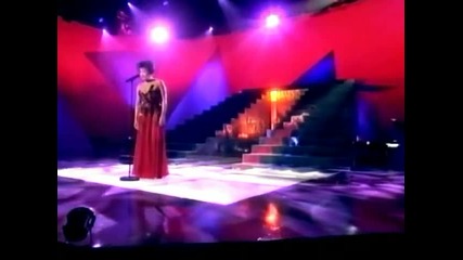 Dame Shirley Bassey - I Want To Know What Love Is ( Live ) 