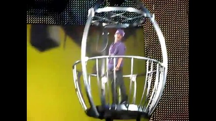 Justin Bieber singing Up - My World Tour - June 23 2010 - right above the fans