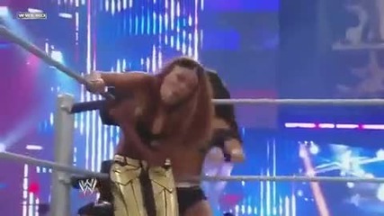 Wwe Diva - Gail Kim - Top-rope Diving Crossbody Pin