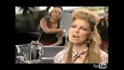 Youtube - Fergie - Clumsy