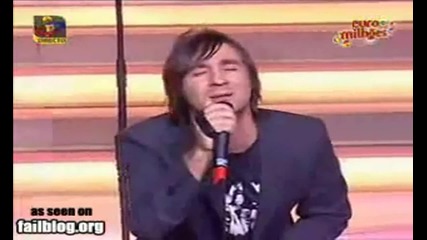 Singer Fail 