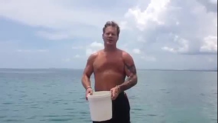 Chris Jericho се залива с ледена вода за втори път ( Ice Bucket Challenge )