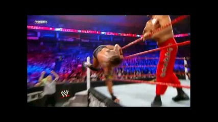 The Great Khali eliminated Husky Harris Royal Rumble 2011