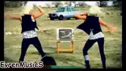 Green Day - Last Of The American Girls Official Video Premiere 