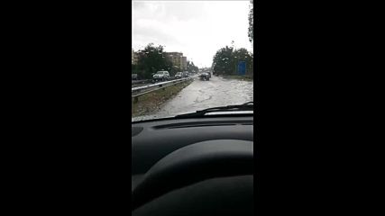 Пролетен "дъждец" във Варна