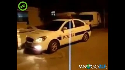 Не сте виждали такава полицейска кола ;) ;)