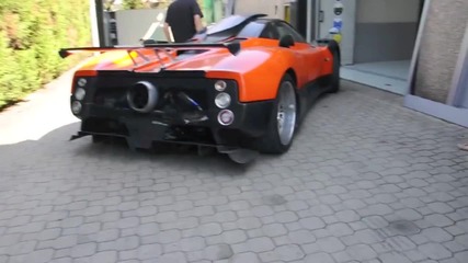 Pagani Zonda P2 750 Revving