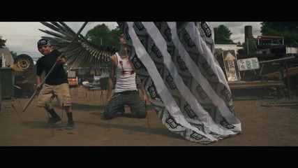 Machine Gun Kelly - Raise The Flag