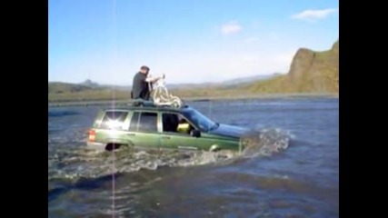 Jeep Cherokee stuck in Kross