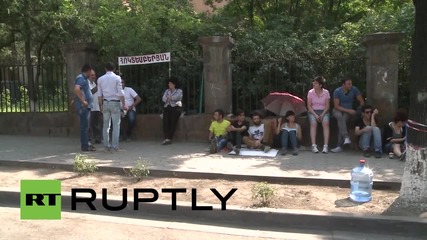 Armenia: Yerevan cleans up after six days of utility-hike demos