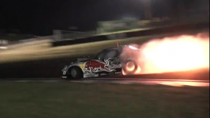 Откача... Mad Mike Redbull Rx7 - Spitting Flames With No Exhaust - Team Nz Promo 2012