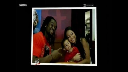wwe stars photographed with the kids 