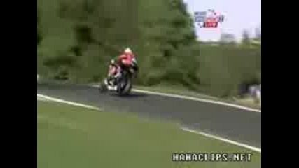 Скок с мотор на равен път!!!! Лол! 